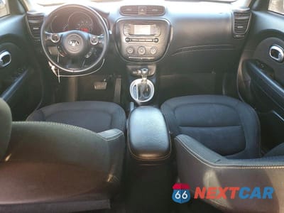 Zdjęcie 8 z 12 samochodu: 2016 KIA SOUL + VIN:KNDJP3A55G7301845 - miniatura