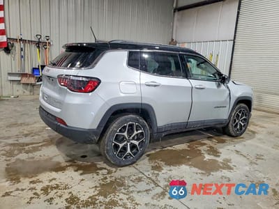 Trzecie zdjęcie samochodu z tyłu: 2025 JEEP COMPASS LIMITED VIN:3C4NJDCN4ST621443 - miniatura