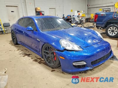 Czwarte zdjęcie samochodu z boku: 2011 PORSCHE PANAMERA TURBO VIN:WP0AC2A76BL090887 - miniatura