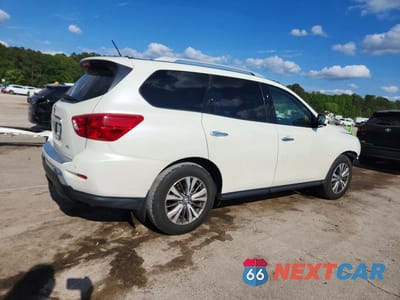 Trzecie zdjęcie samochodu z tyłu: 2018 NISSAN PATHFINDER SL VIN:5N1DR2MN4JC672745 - miniatura