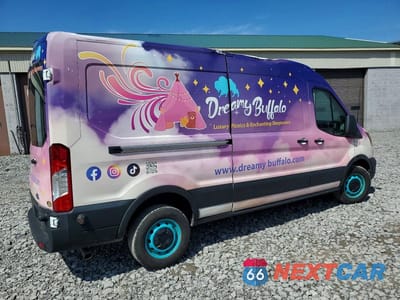 Trzecie zdjęcie samochodu z tyłu: 2020 FORD TRANSIT T-250 VIN:1FTBR1C82LKB16556 - miniatura