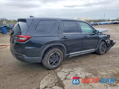 Trzecie zdjęcie samochodu z tyłu: 2025 HONDA PILOT EXL VIN:5FNYG1H4XSB093643 - miniatura