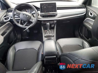 Zdjęcie 8 z 12 samochodu: 2023 JEEP COMPASS LATITUDE VIN:3C4NJDBN4PT515101 - miniatura