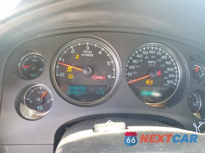 Zdjęcie 8 z 10 samochodu: 2014 CHEV SUBURBAN K1500 LTZ VIN:1GNSKKE73ER148710 - miniatura
