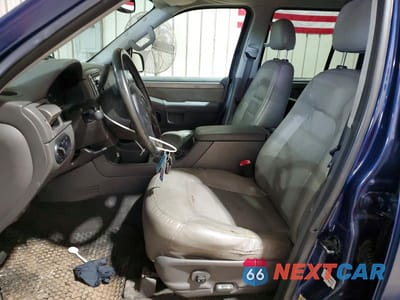 Zdjęcie 7 z 13 samochodu: 2005 FORD EXPLORER XLT VIN:1FMZU73K55UA31323 - miniatura
