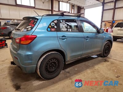 Trzecie zdjęcie samochodu z tyłu: 2011 MITSUBISHI RVR GT VIN:JA4AJ4AU4BZ600460 - miniatura