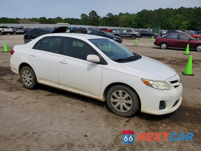 Czwarte zdjęcie samochodu z boku: 2011 TOYOTA COROLLA LE VIN:JTDBU4EE8BJ088236 - miniatura