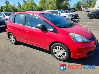 Czwarte zdjęcie samochodu z boku: 2009 HONDA FIT VIN:JHMGE88239S031067 - miniatura