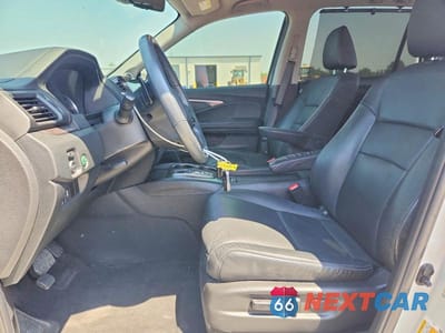 Zdjęcie 7 z 13 samochodu: 2022 HONDA PILOT SE VIN:5FNYF5H27NB021196 - miniatura