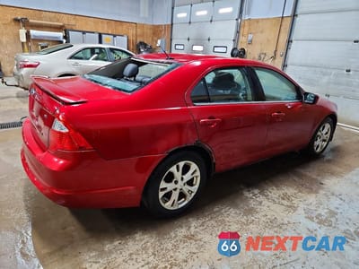 Trzecie zdjęcie samochodu z tyłu: 2012 FORD FUSION SE VIN:3FAHP0HAXCR268012 - miniatura