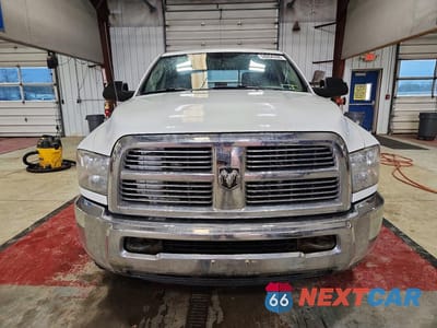 Piąte zdjęcie samochodu w środku: 2012 DODGE RAM 2500 ST VIN:3C6TD5HTXCG311858 - miniatura