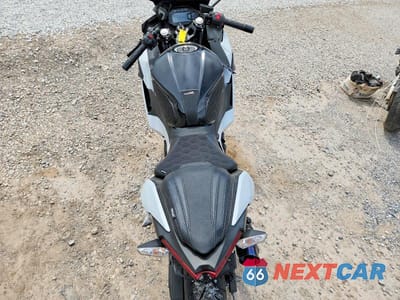 Zdjęcie 6 z 9 samochodu: 2025 KAWASAKI EX500 H VIN:ML5EXGH11SDA40782 - miniatura
