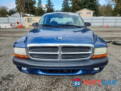 Piąte zdjęcie samochodu w środku: 2004 DODGE DAKOTA QUAD SPORT VIN:1D7HL38N74S538643 - miniatura