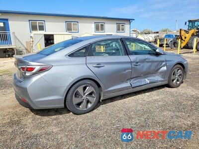 Trzecie zdjęcie samochodu z tyłu: 2017 HYUNDAI SONATA HYBRID LIMITED VIN:KMHE34L14HA050975 - miniatura