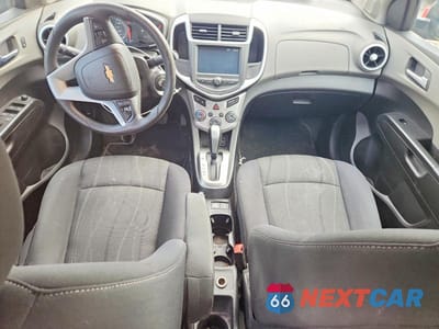 Zdjęcie 8 z 11 samochodu: 2017 CHEVROLET SONIC LT VIN:1G1JD5SH9H4132485 - miniatura