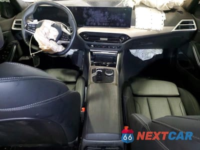 Zdjęcie 8 z 13 samochodu: 2025 BMW 330XI VIN:3MW89CW09S8E92115 - miniatura