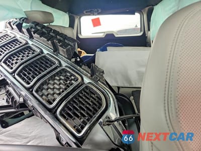 Zdjęcie 10 z 12 samochodu: 2025 JEEP WAGONEER SERIES II VIN:1C4SJVBP1SS530224 - miniatura