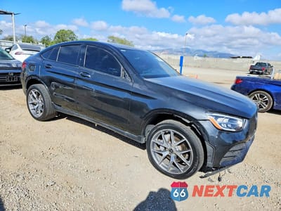 Czwarte zdjęcie samochodu z boku: 2021 MERCEDES-BENZ GLC COUPE 300 4MATIC VIN:W1N0J8EB3MF987632 - miniatura