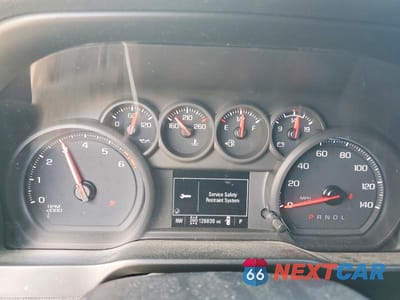 Zdjęcie 9 z 12 samochodu: 2021 CHEVROLET SILVERADO K1500 TRAIL BOSS CUSTOM VIN:3GCPYCEF5MG439881 - miniatura