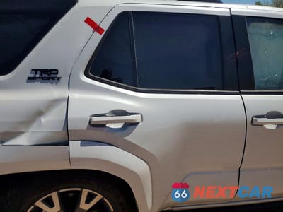 Zdjęcie 11 z 12 samochodu: 2026 TOYOTA 4RUNNER TRD SPORT PREMIUM VIN:JTEVA5BR5T5078787 - miniatura