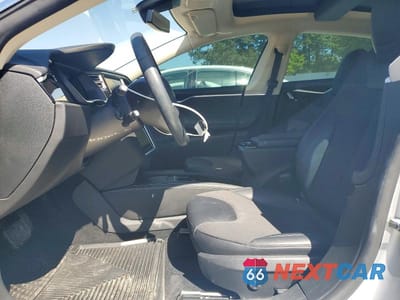 Zdjęcie 6 z 11 samochodu: 2015 TESLA MODEL S 85 VIN:5YJSA1H19FFP78672 - miniatura