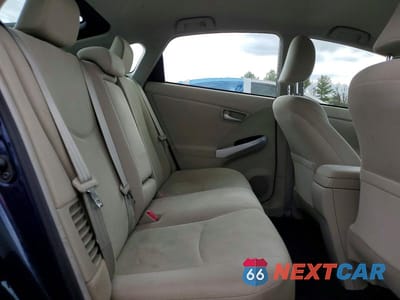 Zdjęcie 10 z 11 samochodu: 2015 TOYOTA PRIUS TWO VIN:JTDKN3DU3F1892837 - miniatura