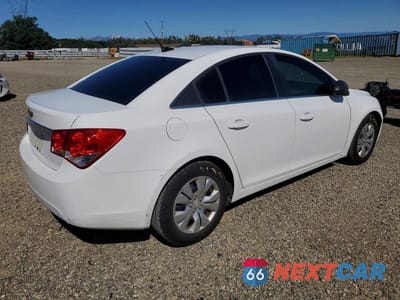 Trzecie zdjęcie samochodu z tyłu: 2012 CHEVROLET CRUZE LS VIN:1G1PC5SH2C7337733 - miniatura
