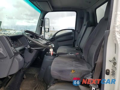 Zdjęcie 7 z 12 samochodu: 2012 ISUZU NPR - BOX TRUCK VIN:54DB4W1B6CS801746 - miniatura