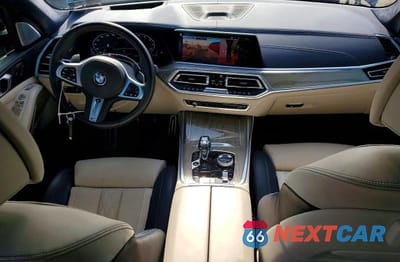 Zdjęcie 8 z 12 samochodu: 2020 BMW X7 M50I VIN:5UXCX6C09L9D34813 - miniatura