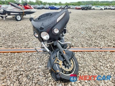 Drugie zdjęcie samochodu z przodu: 2016 INDIAN MOTORCYCLE CO. CHIEFTAIN DARK HORSE VIN:56KTCDAAXG3340519 - miniatura