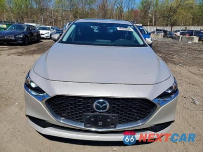 Piąte zdjęcie samochodu w środku: 2023 MAZDA 3 PREFERRED VIN:3MZBPACM6PM355347 - miniatura