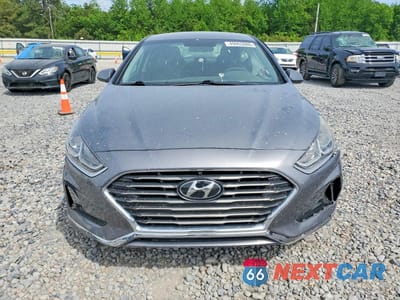 Piąte zdjęcie samochodu w środku: 2019 HYUNDAI SONATA SE VIN:5NPE24AF4KH751909 - miniatura