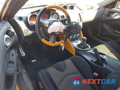 Zdjęcie 8 z 12 samochodu: 2018 NISSAN 370Z BASE VIN:JN1AZ4EH5JM572548 - miniatura