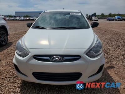 Piąte zdjęcie samochodu w środku: 2013 HYUNDAI ACCENT SE VIN:KMHCU5AEXDU086713 - miniatura