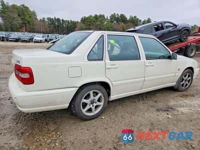 Trzecie zdjęcie samochodu z tyłu: 2000 VOLVO S70 BASE VIN:YV1LS61JXY2636680 - miniatura
