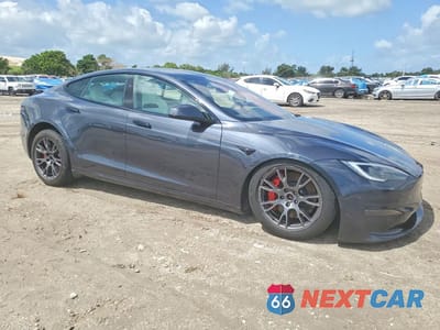 Czwarte zdjęcie samochodu z boku: 2024 TESLA MODEL S VIN:5YJSA1E6XRF538745 - miniatura