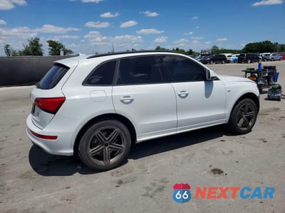 Trzecie zdjęcie samochodu z tyłu: 2014 AUDI Q5 PRESTIGE VIN:WA1WGAFP1EA021242 - miniatura