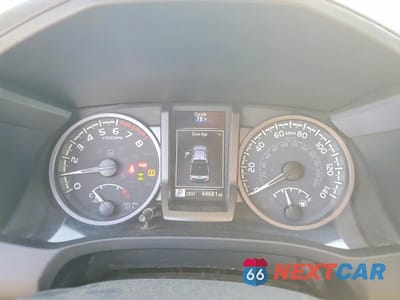 Zdjęcie 9 z 12 samochodu: 2022 TOYOTA TACOMA TRD OFF-ROAD VIN:3TMCZ5AN4NM490571 - miniatura