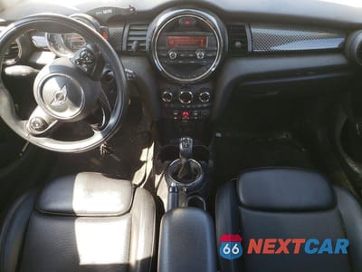 Zdjęcie 8 z 13 samochodu: 2016 MINI COOPER S VIN:WMWXU3C53G2D29513 - miniatura