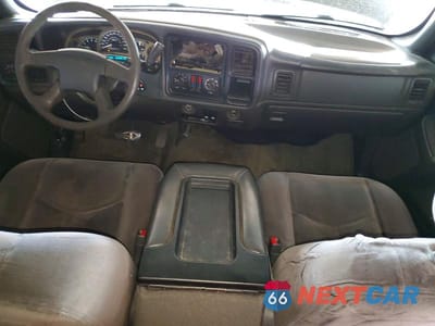 Zdjęcie 8 z 11 samochodu: 2007 GMC NEW SIERRA C1500 CLASSIC VIN:2GTEC13V471119839 - miniatura