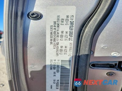Zdjęcie 13 z 13 samochodu: 2014 CHRYSLER 300 VIN:2C3CCAAG5EH103654 - miniatura