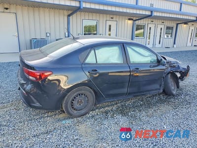 Trzecie zdjęcie samochodu z tyłu: 2022 KIA RIO S VIN:3KPA24AD3NE432040 - miniatura