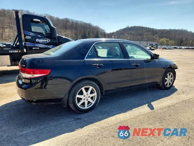 Trzecie zdjęcie samochodu z tyłu: 2004 HONDA ACCORD EX VIN:1HGCM66524A046230 - miniatura