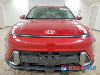 Piąte zdjęcie samochodu w środku: 2025 HYUNDAI KONA SEL VIN:KM8HBCAB8SU338168 - miniatura