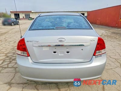 Zdjęcie 6 z 12 samochodu: 2007 KIA SPECTRA LX VIN:KNAFE121475395074 - miniatura