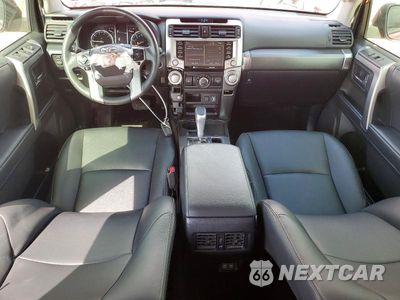 Zdjęcie 8 z 13 samochodu: 2022 TOYOTA 4RUNNER TRD SPORT VIN:JTEAU5JR6N5254501 - miniatura