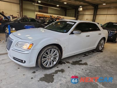 2011 CHRYSLER 300C 2C3CA6CT1BH523887 - główne zdjęcie licytacji z USA - miniatura