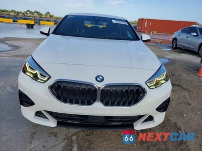 Piąte zdjęcie samochodu w środku: 2022 BMW 228I VIN:WBA53AK02N7K59973 - miniatura