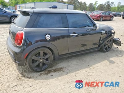 Trzecie zdjęcie samochodu z tyłu: 2024 MINI COOPER S VIN:WMW53DH0XR2V57621 - miniatura