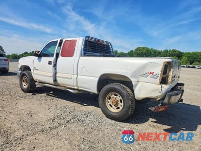 Drugie zdjęcie samochodu z przodu: 2003 CHEVROLET SILVERADO K2500 HEAVY DUTY VIN:1GCHK29173E309721 - miniatura